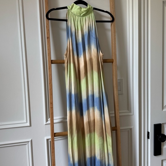FRNCH Paris Aubreya Tie-Dye Halter Maxi Dress - NWT - Size M - Picture 3 of 11